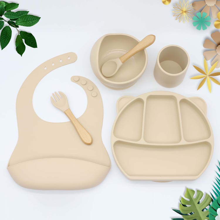 baby dishes and utensils